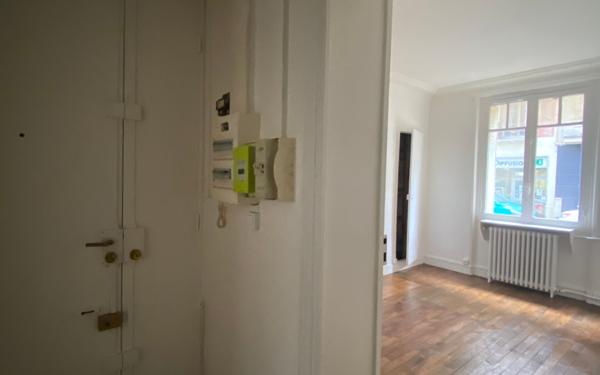 Appartement à louer    3 pièces •  Paris 12