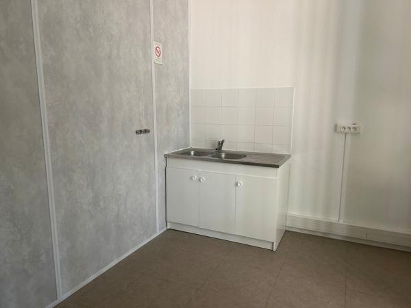 Bureaux à vendre à Saint-Nazaire 123 m² en zone tertiaire Aprolis