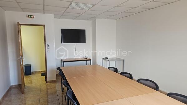 Local de stockage de 105 m²
