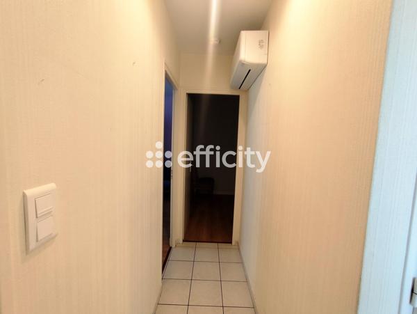 Maison
         5 pièces
        - 92 m² 194 300 € *