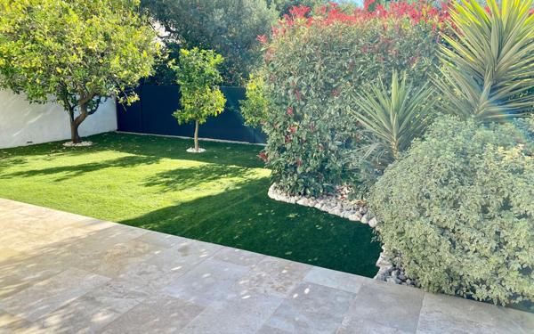 Maison à vendre    7 pièces • 206,57 m2 Cagnes-sur-Mer