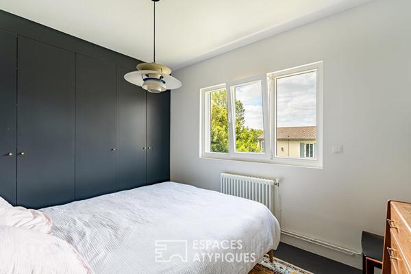 Maison transformée esprit loft avec terrasse et jardin