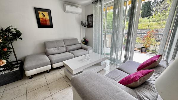 Grasse (06130) Élégant 3 pièces avec terrasse, au calme absolu