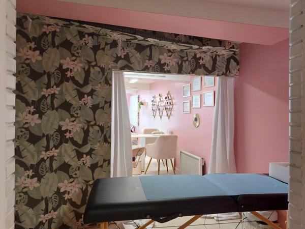 Local commercial avec vitrine