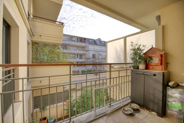 Bel appartement 3 pièces avec balcon et parking