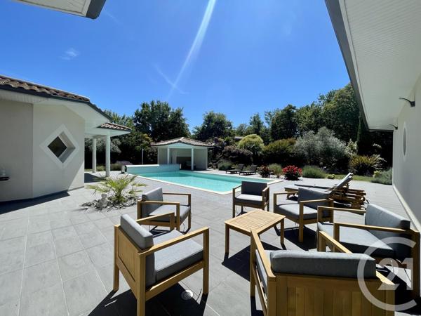 Maison à vendre  9 pièces - 296 m2 HOURTIN - 33