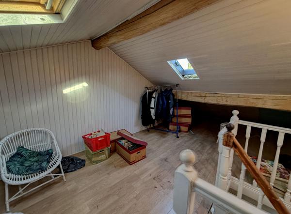 Villeneuve-sur-Lot (47300) Villeneuve sur lot, charmante maison de ville à finir de rénover avec terrasse