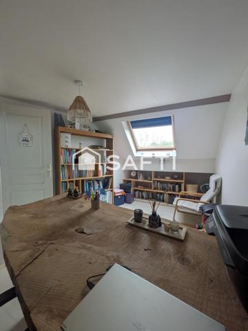 Benjamin Marcouiller vous propose : Maison 5 pièces.
