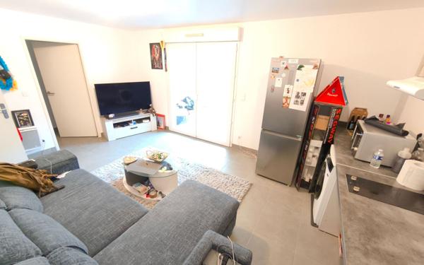 Appartement à vendre    2 pièces • 38 m2 Nîmes