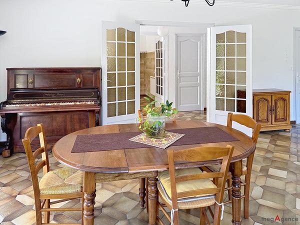 Maison à VIF, 38450 - 9 pièces 221m²