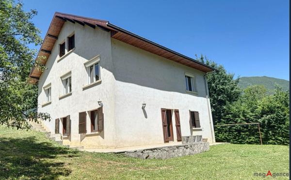 Maison à VIF, 38450 - 9 pièces 221m²