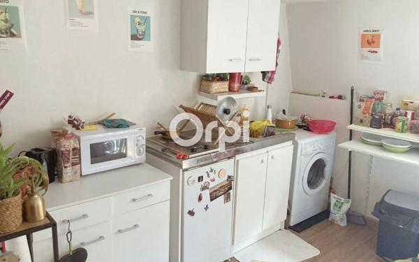 Immeuble à vendre    1 pièce • 183 m2 Roubaix