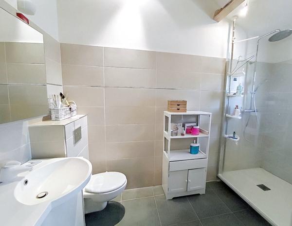 Saint-Privat-des-Vieux (30340) ST PRIVAT DES VIEUX 6 CHAMBRES AVEC DEPANDANCE PISCINE TERRAIN 2000 M²