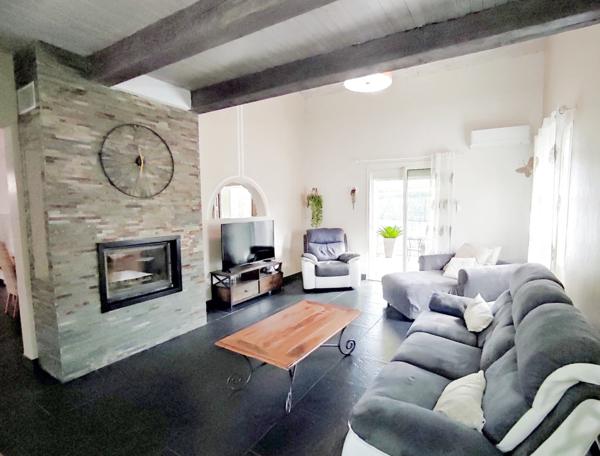 Saint-Privat-des-Vieux (30340) ST PRIVAT DES VIEUX 6 CHAMBRES AVEC DEPANDANCE PISCINE TERRAIN 2000 M²