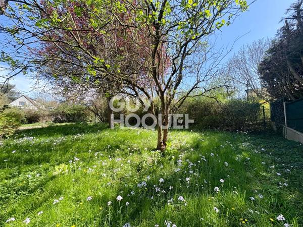 Terrain à bâtir avec maison à démolir - Quartier des Coteaux à Chessy