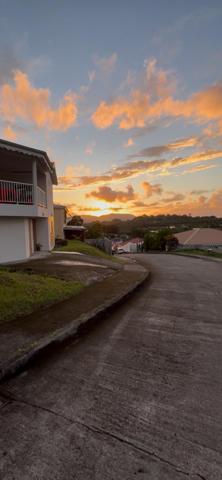 Une villa, deux opportunités : vivez confortablement et générez des revenus !