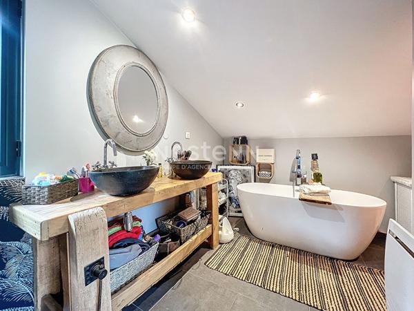 Maison Gouvieux avec dépendances sur terrain 2500m² avec piscine