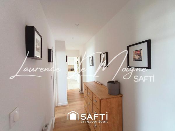 Magnifique appartement entièrement repensé, à proximité immédiate du centre ville.