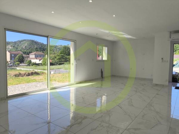 Maison à SAINT UZE (26240)