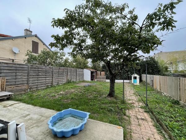 Maison de ville de 4 chambres idéalement située à Vichy