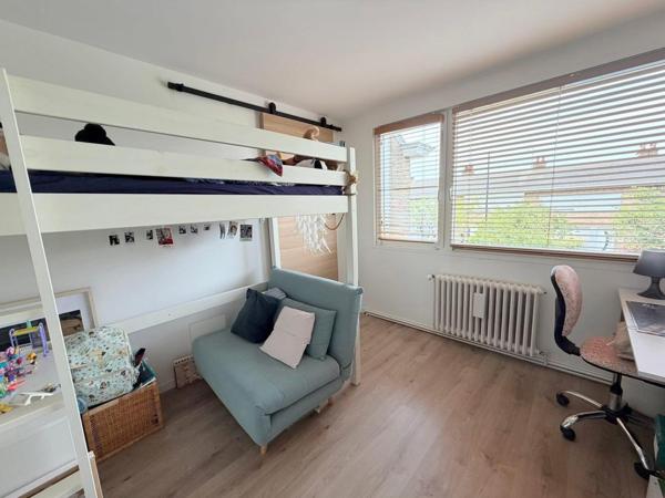 Maison à CROIX, 59170 - 5 pièces 90m²