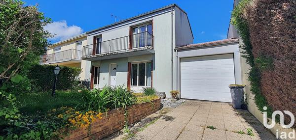 Maison 6 pièces de 123 m² à Maurepas (78310)