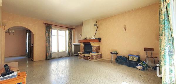 Maison 6 pièces de 123 m² à Maurepas (78310)