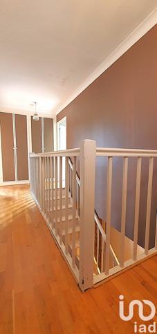 Maison 6 pièces de 123 m² à Maurepas (78310)