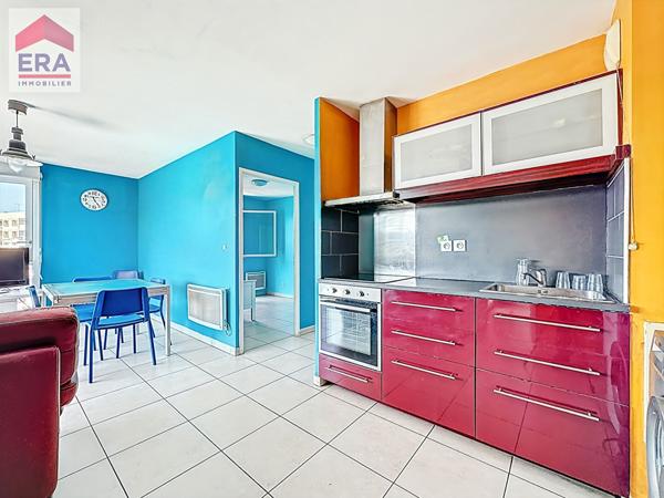 A vendre Appartement  type 3, lumineux + garage+terrasse avec vue panoramique  à Aubagne
