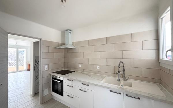 Appartement à vendre    3 pièces • 61,45 m2 Sanary-sur-Mer