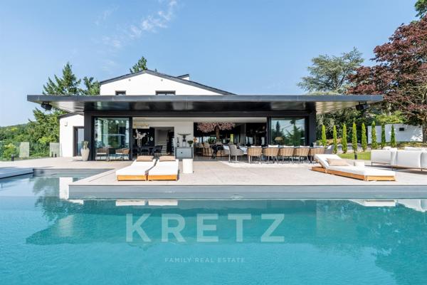 Villa contemporaine d'exception entièrement rénovée.