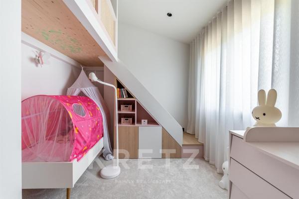 Villa contemporaine d'exception entièrement rénovée.