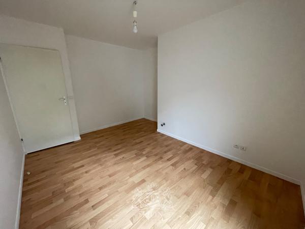 Appartement 2 chambres avec balcon et parking