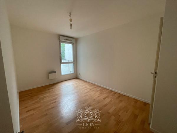 Appartement 2 chambres avec balcon et parking