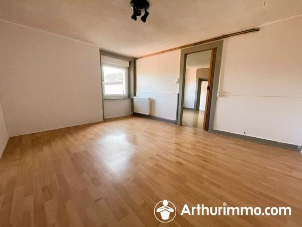 Vente                                                      Immeuble
                        
                     12 pièces                      257 m2                     à Seloncourt