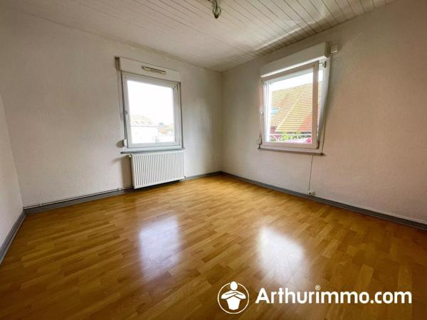 Vente                                                      Immeuble
                        
                     12 pièces                      257 m2                     à Seloncourt