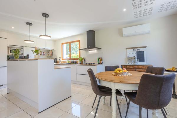 BELLE Maison d'architecte 7 PIÈCES 220 M² PROCHE PLAGE LA FORET FOUESNANT