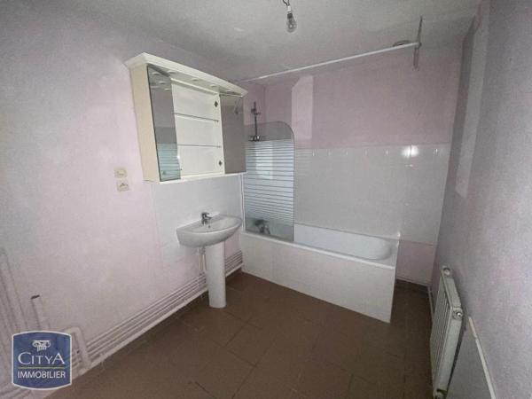 Appartement à louer 2 pièces 59.01m²