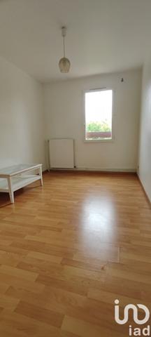 House for sale 5 rooms 75 m² Savigny-le-Temple