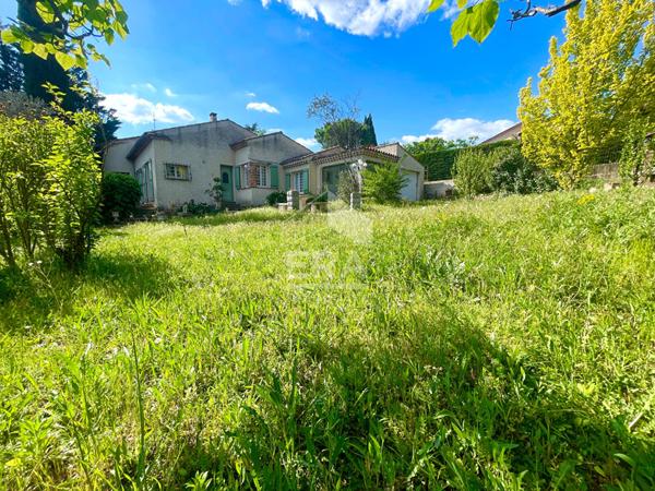 Mazan ? Maison de plain-pied 110 m² avec garage sur plus de 900 m² de terrain