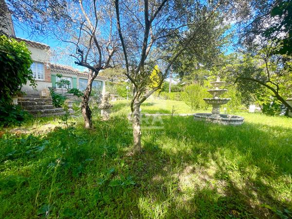 Mazan ? Maison de plain-pied 110 m² avec garage sur plus de 900 m² de terrain