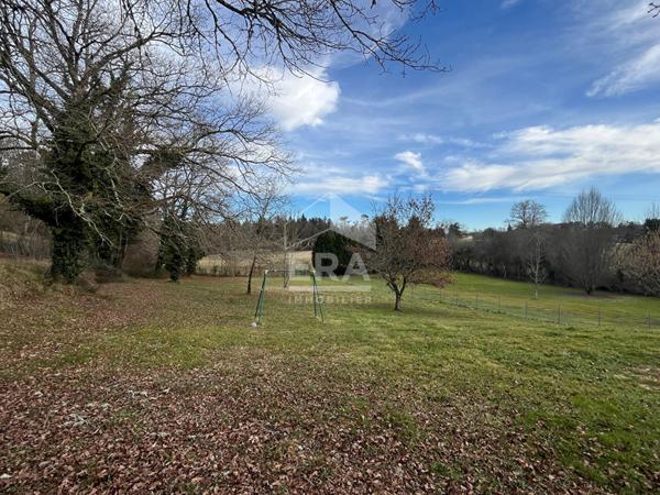 A VENDRE Jolie Maison de plain-pied sur sous-sol à 12 mn de Périgueux