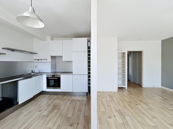 BREST HYPER CENTRE : Joli appartement T2 avec ascenseur et balcon