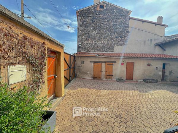 Maison 5 pièces 140 m2 avec dépendances