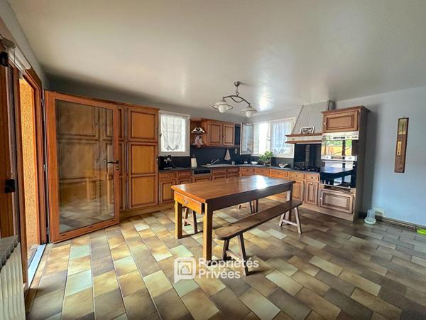 Maison 5 pièces 140 m2 avec dépendances