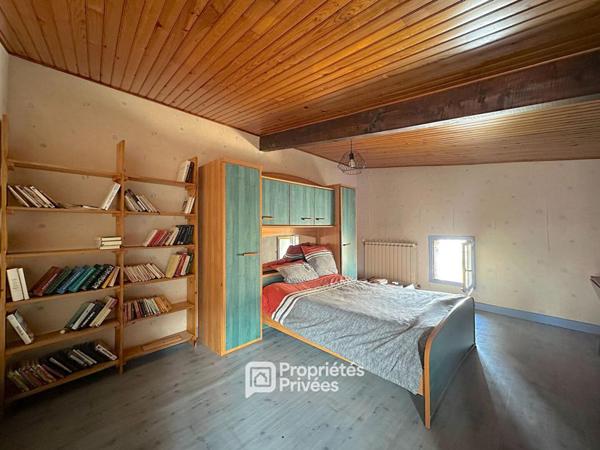 Maison 5 pièces 140 m2 avec dépendances