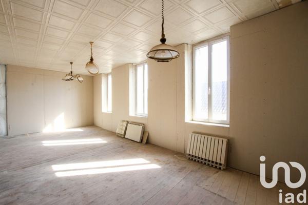 Maison 8 pièces de 213 m² à Le Bugue (24260)