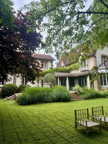 Garches – maison familiale avec jardin