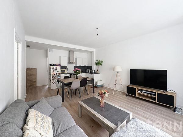 Appartement lumineux de 2 chambres - 55m² et cave - Hennebont centre.