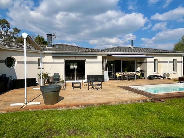 Maison Saint Jean D Illac 6 pièce(s) 156m2